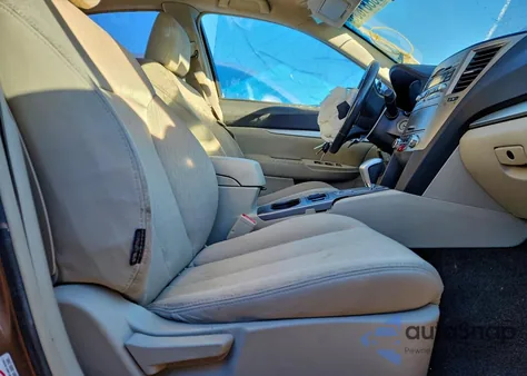 2011 Subaru Legacy 2.5I Premium z USA, uszkodzony, nr VIN 4S3BMBC61B3245822